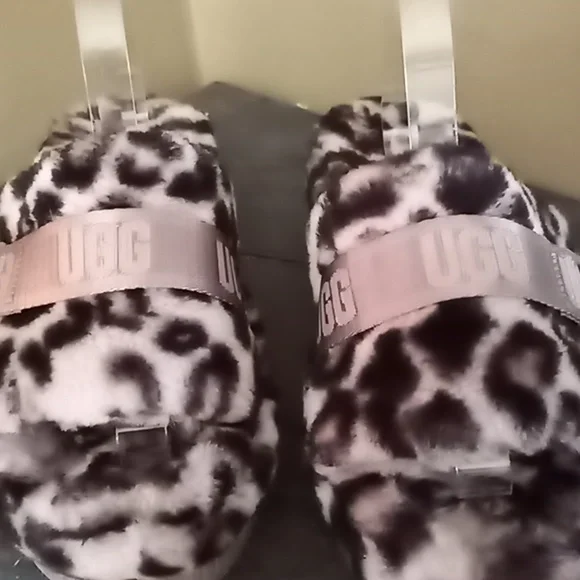 NWOT Leopard Panther Print Fluffitta Platform UGG Sandals or Slippers Sz 8 - Picture 2 of 10